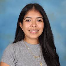 Elizabeth Castorena's Instagram, Twitter & Facebook