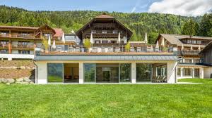Kärnten ist bekannt für seine gastfreundschaft, vor allem familien gegenüber. Kinderhotel Ramsi Hermagor Pressegger See Holidaycheck Karnten Osterreich