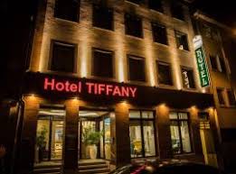 2006 wurde er von thay in vietnam ordiniert und kam ein jahr spã¤ter nach plum village. Die 10 Besten Hotels In Der Nahe Von Hauptbahnhof Kassel In Kassel Deutschland