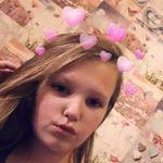 Lacie Bell's Instagram, Twitter & Facebook