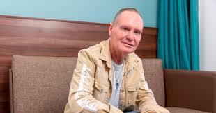«dormirà su una brandina e non farà i giochi». Paul Gascoigne Tipped For I M A Celebrity Get Me Out Of Here In Honduras Mirror Online