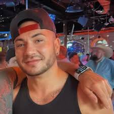 Happy birthday Raiven 🎂🧁🍰 Life's better with you in it — more laughs,  more nonsense, more “oh no, she didn't” moments 💋 Love you