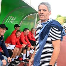 Piper of quinn nu that woman came into the room in and