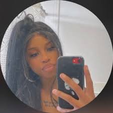 Amira Thomas (@Amira__Tee)