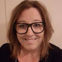 30+ "Emma Sander" profiles