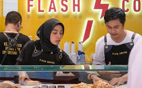 Flash coffee ⭐ , ⓜ park pobedy, russia, moscow, barklaya street, 6с8: Flash Coffee Pemain Baru Kopi Grab And Go