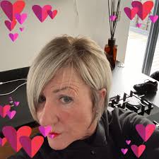 Found this photo of my teachers Mrs Rowe and Mr Rutledge taken about 1976 a  school trip to York if anybody can remember been in my class please let me  know my