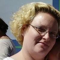 Jennifer Holmquist's Instagram, Twitter & Facebook