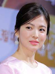 ヒョンビンもソン ジュンギも虜に 魔性女優ソン ヘギョの華麗なる美容遍歴 面長 髪型 コリアンビューティー aラインボブ