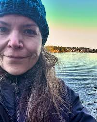 I went to the beach! 🏖️ 😆🥶