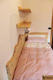 Arredamento camera da letto per alberghi in legno massello cirmolo. Camera Da Letto In Legno Di Cirmolo Rustico Bambini Altro Di Arredamenti Brigadoi Houzz