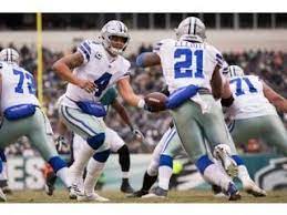 Love Seeing The Inside Hand Off Here To The Running Back Who Is Darting Through The Middle Of The Line Cowboys Dallas Cowboys Dallas Cowboys Game Football