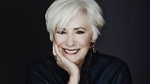 Guests at the Palace Garden Party...