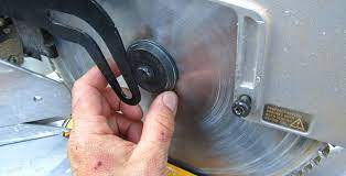 Today's craftsman miter saws are often listed as compound miter saws. How To Change A Dewalt Miter Saw Blade Tool Nerds