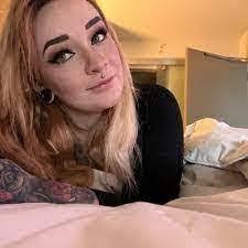 Brandie Newman's Instagram, Twitter & Facebook