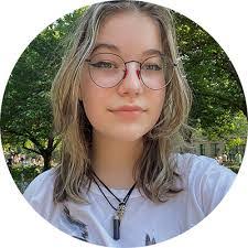 Kaitlyn Whitaker's Instagram, Twitter & Facebook