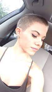 Buzzcut Women Tumblr Short Hair Styles Very Short Hair Buzzed Hair
