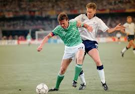 Im titel von 1990 steckte viel deutsche provinz, viel bundesrepublikanischer föderalismus. Dfb So Sieht Das Neue Trikot Der Deutschen Nationalmannschaft Aus Mopo De
