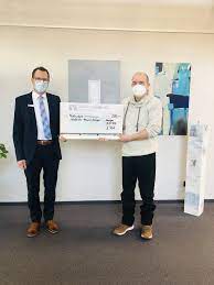 Wir freuen uns über ihre nachricht. Spende Der Vr Bank Ostalb Eg Schwabischer Albverein Ortsgruppe Essingen