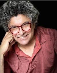 Alberto Rojo, asombro del músico y físico tucumano que da clases en EE.UU.,  tocó con Mercedes Sosa y estudia a Messi