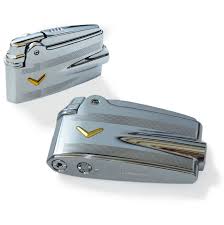 Ronson Varaflame Golden V Lighter The Flagship Of The Ronson Lighter Range This Classic Ronson Lighter Was First Introdu Ronson Lighter Lighter Cool Lighters