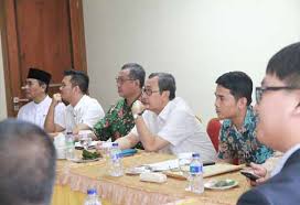 Innovation through communication, the future through innovation 소통으로 여는 혁신, 혁신으로 여는 내일. Hansung Heavy Co Ltd Dari Korea Presentasi Di Hadapan Bupati Syamsuar