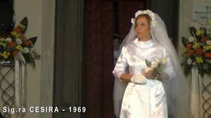 Per questo motivo tante spose si affidano al nostro atelier ciani sposa a locarno, che personalizza il loro sogno. Ca Venier 1 Parte Sfilata Abiti Da Sposa Anni 1959 1970 Mp4 Youtube
