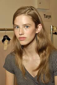 Taryn Davidson's Instagram, Twitter & Facebook