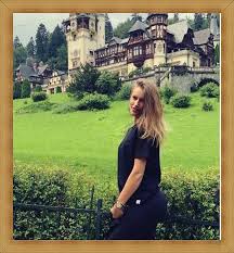 Celebrul prezentator dani oțil a fugit în chile cu modelul gabriela prisacariu, noua iubită a matinalului de la antena 1. Wiki Gabriela Prisacariu Aka Frumoasa Care L A Rapit In Chile Pe Dani Otil
