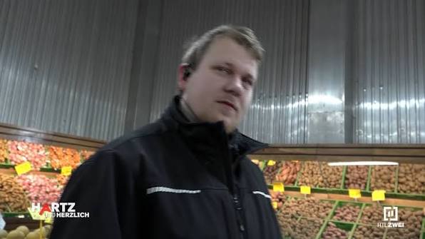 22 Minusstunden: Jean kämpft sich zurück in den Arbeitsalltag 💪 | "Hartz  und herzlich - Rostock", immer dienstags um 20:15 Uhr bei RTLZWEI #842 |  RTLZWEI
