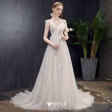 Ob schlicht, extravagant oder veträumt, wir haben eine fülle an traumhaft schönen brautkleidern für euch zusammeng. Schone Leichtes Champagner Brautkleider Hochzeitskleider 2019 A Linie V Ausschnitt Spitze Blumen Kurze Armel Ruckenfreies Hof