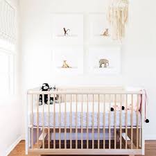 Seashell furnishings stimulates carefree sensations, and possibly sweet dreams, of the seaside. 20 Inexpensive Nursery Decorating Ideas