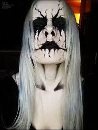 Ein gruseliges kostüm und die passende schminke. Best 25 Evil Scary Halloween Face Paint Ideas For Women Evil Face Halloween Halloween Gesicht Schminken Halloween Schminken Zombie Schminken Halloween