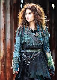 Post Apocalyptic Movies Fuckyeahcostumedramas Codesign Magazine Daily Updated Magazine Celebrating Creative Talent From Around The World The 100 Luna The 100 Characters The 100