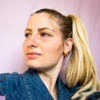 Bianca Pollock's Instagram, Twitter & Facebook