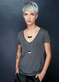 shlomit des bijoux rock les confettis kurzhaarschnitte haarschnitt kurz schone frisuren kurze haare