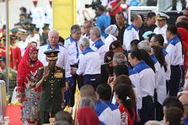 Ada pelbagai cara rakyat malaysia meraikan hari kemerdekaan malaysia. Ini Yang Berlaku Di Hari Kemerdekaan 2016