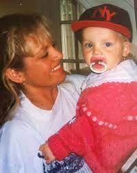 Another little mix baby is on the way! Baby Perrie Perrie Edwards Little Mix Style Little Mix