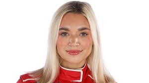 Amazing Race Star Elissa Slater in Workout Gear Says "I Love Inversions"