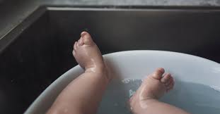 On average, she's probably growing about 1 to 1½ inches per month, and gaining about 1½ to 2 pounds, although every baby is different. How Often Should I Bathe My Baby The New York Times