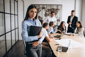 Al trabajo como actividad económica, medida del esfuerzo hecho por seres humanos, contrapuesto al capital; Como Son Las Relaciones Entre Mujeres En El Trabajo Noticias Laborum
