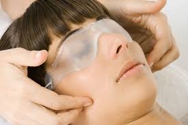 Tipps gegen Fältchen und Augenringe: Augen im Blick