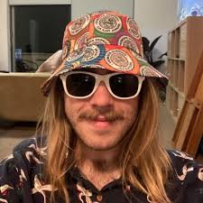 Daniel Morris (@DanDoesChem)