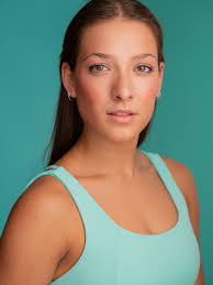 Jackie Renfro's Instagram, Twitter & Facebook