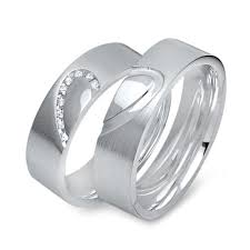 Mattierte Silber Eheringe Herz Mit Steinbesatz Ehering Herz Eheringe Silber Ring Verlobung