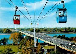 Köln schwebend erleben seit über 60 jahren zählt die kölner seilbahn zu den sehenswürdigkeiten der stadt und verzeichnet kontinuierlich wachsende besucherzahlen. Seilbahn Rheinseilbahn Koeln Zoobruecke Kat Bahnen Nr Kv60755 Oldthing Ansichtskarten Verkehr Eisenbahnen