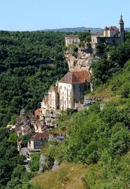 Que Faire Et Que Voir Lors De Votre Weekend A Rocamadour En 2020 Vacances En France Tourisme Paysage Montagne
