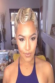 10 Women Rocking Finger Waves And Loving It Page 8 Of 10 Urban Gyal Kisa Dogal Sac Dogal Sac Sac Kesimi