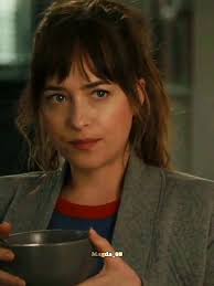 "Fra noi non funziona più.. OK" Strapparmi i capelli per una rottura?  Assolutamente no__ #fyp #perte #relazionefinita #reazione #reaction  #indifferenza #film#movie #netflix #wounds #dakotajohnson ...