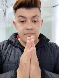 Cómo ocultar un moretón en el ojo con maquillaje